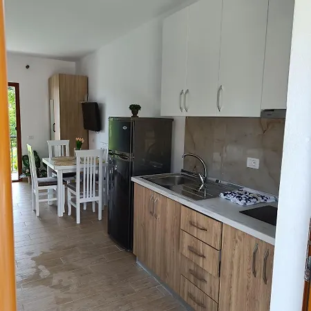 Eva & Resul Apartment