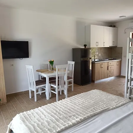 Eva & Resul Apartment