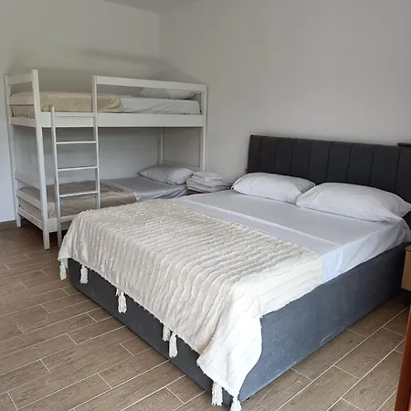 Apartment Eva & Resul *